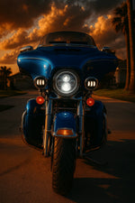 Load image into Gallery viewer, Eagle Lights 7&quot; Chrome LED Headlight and 4.5&quot; LED Passing Light Kit for Harley Davidson
